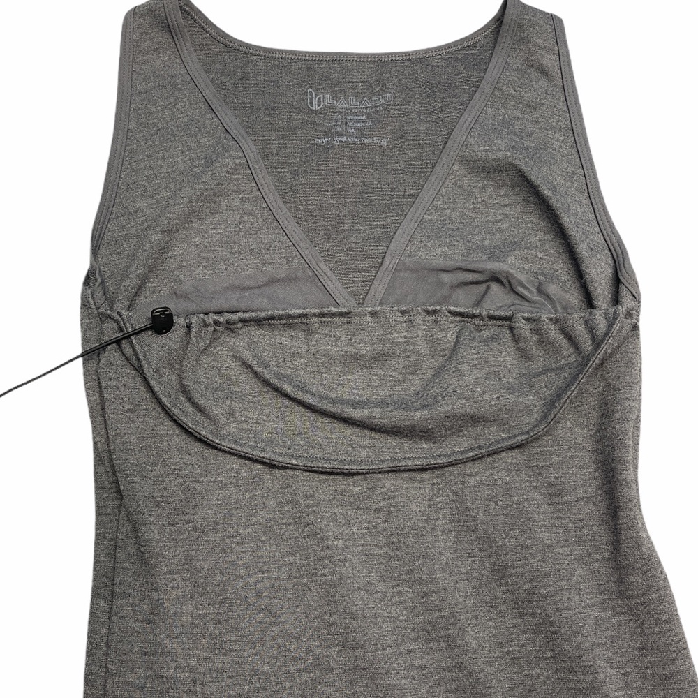 Lulubu Maternity Soothe Shirt with pouch extender. Size M - Picture 6 of 9